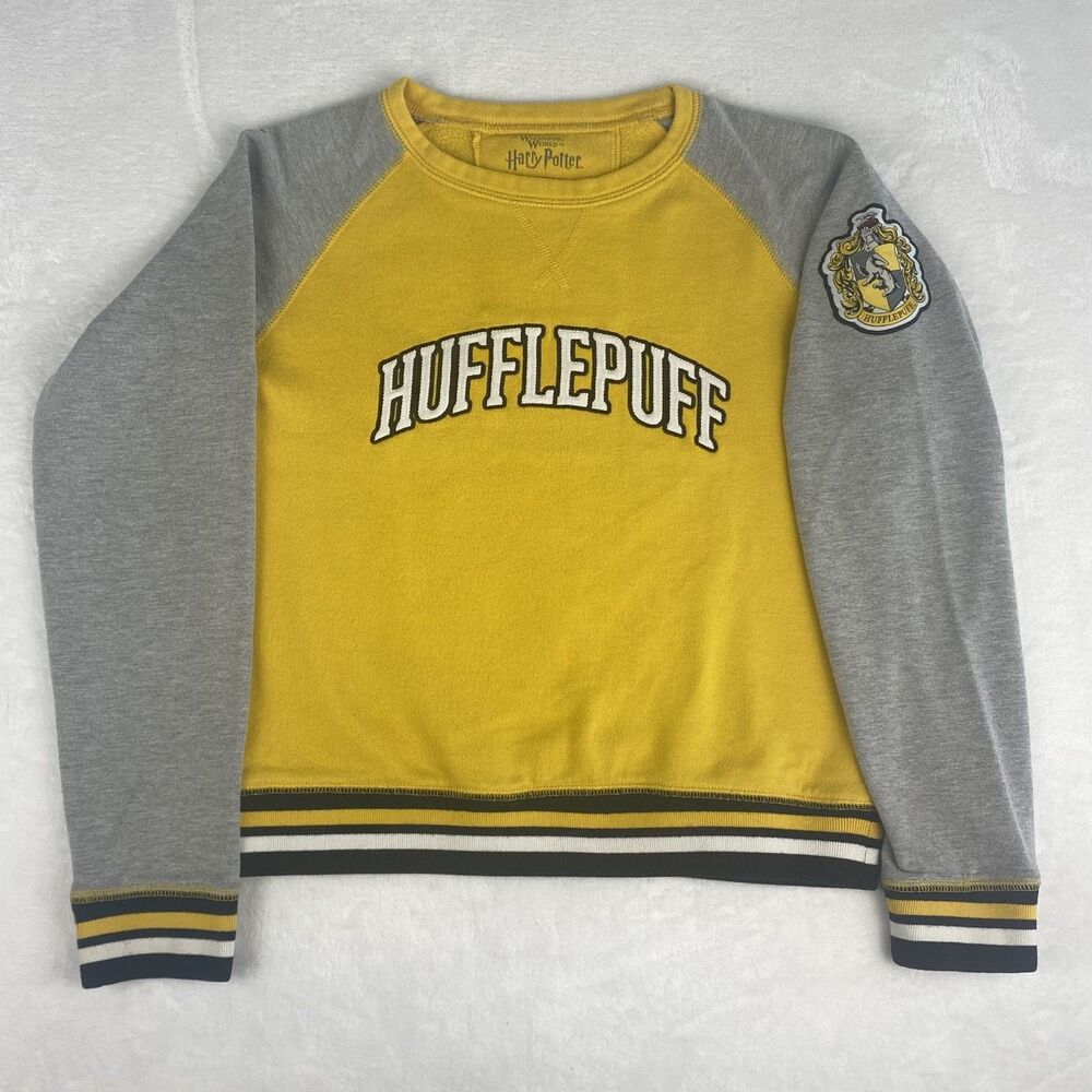 Harry Potter Hufflepuff Sweater Kids Large Gray Yellow Logo Sweatshirt Pullover